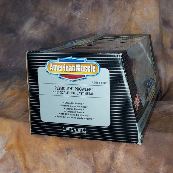 American Muscle Plymouth Prowler 1:18 Die Cast Metal Candy Magenta Ertl 1995 - Picture 4 of 12